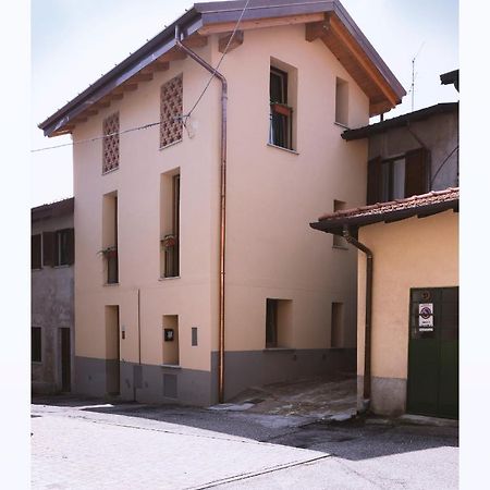Al salto del gatto Bed and Breakfast Schianno Esterno foto